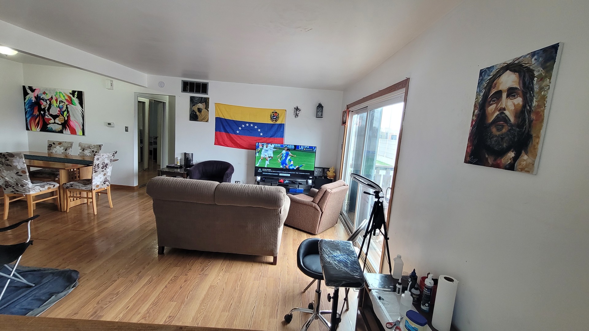 6084 Fremont Drive 6084