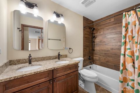 Tiny photo for 987 Valley Stream Drive, Pingree Grove, IL 60140 (MLS # 12627740)