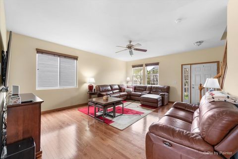 Tiny photo for 987 Valley Stream Drive, Pingree Grove, IL 60140 (MLS # 12627740)