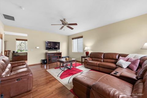 Tiny photo for 987 Valley Stream Drive, Pingree Grove, IL 60140 (MLS # 12627740)