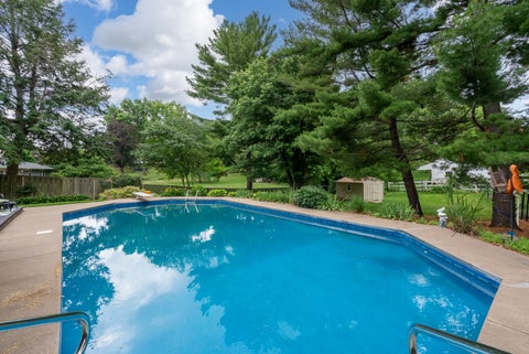 Tiny photo for 3726 Ridgewood Drive, Davenport, IA 52807 (MLS # 12676734)
