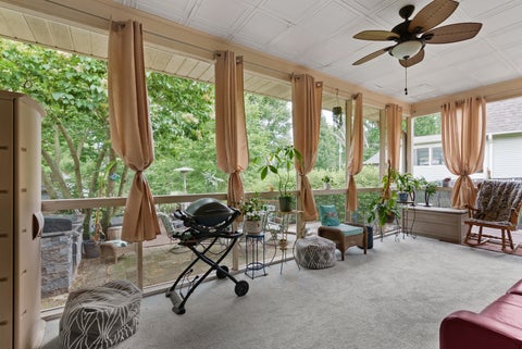 Tiny photo for 3726 Ridgewood Drive, Davenport, IA 52807 (MLS # 12676734)