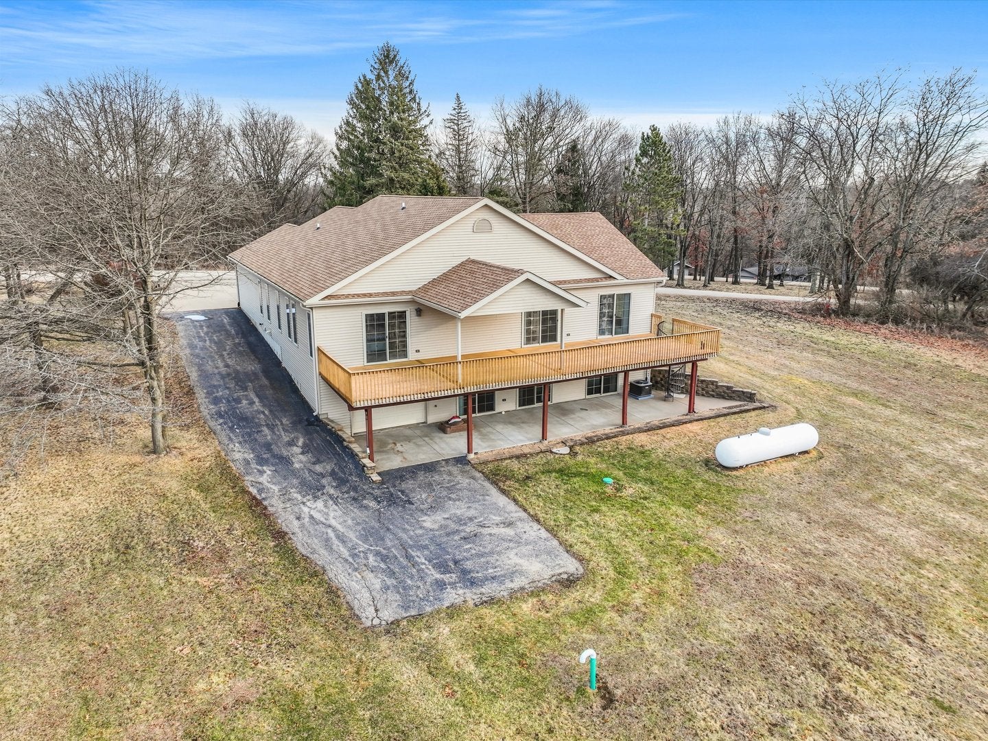 9A184 Cottonwood Court