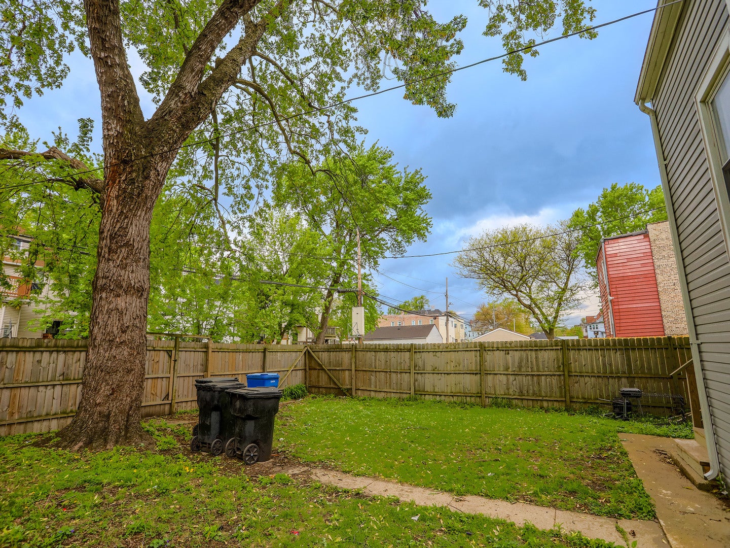 224 N Lockwood Avenue