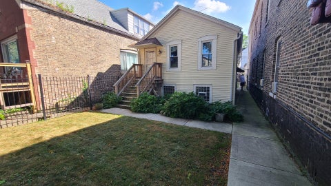 Photo of 3627 S Damen Avenue, Chicago, IL 60609 (MLS # 12769951)