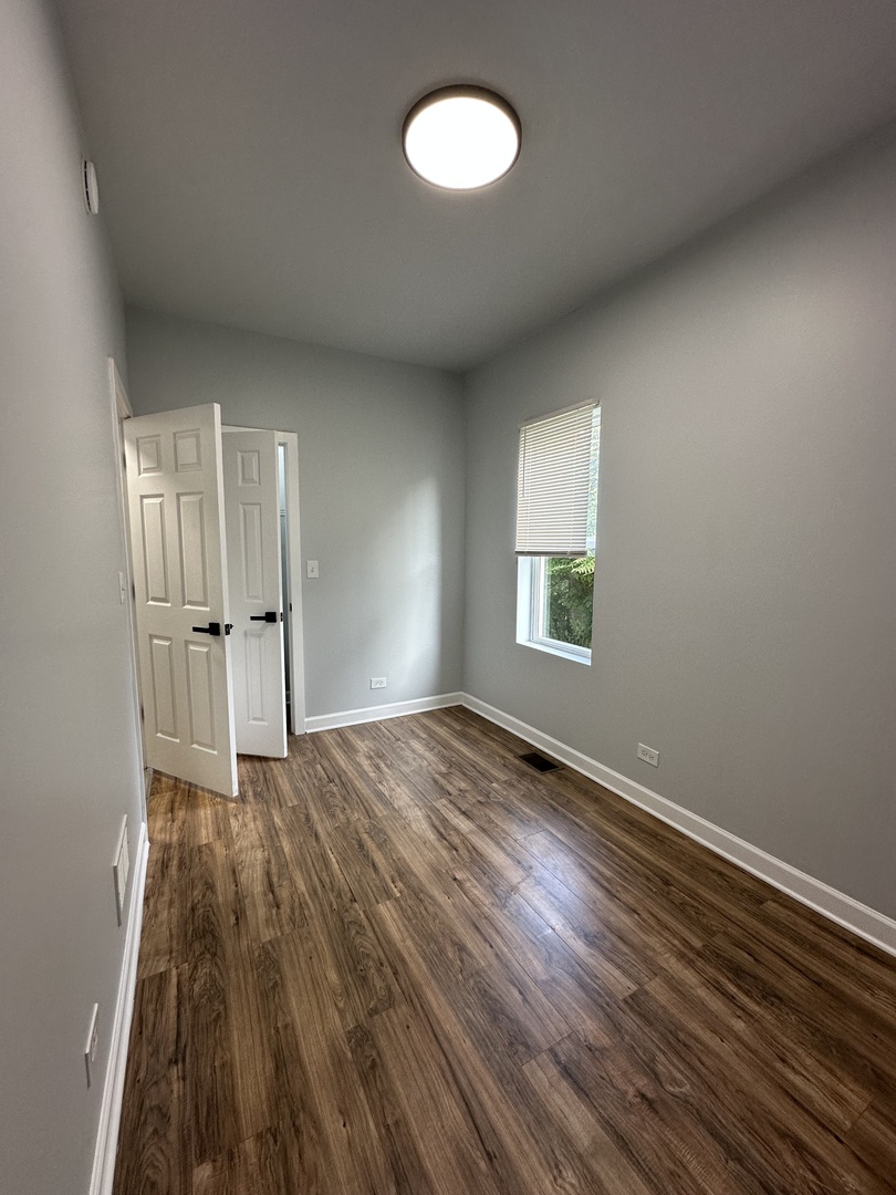 8226 S Brandon Avenue 1F