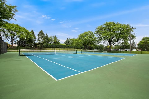 Tiny photo for 21 Kyle Court, Willowbrook, IL 60527 (MLS # 12684897)