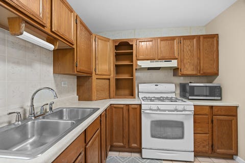 Tiny photo for 105 Rocklyn Court, Bolingbrook, IL 60440 (MLS # 12685288)