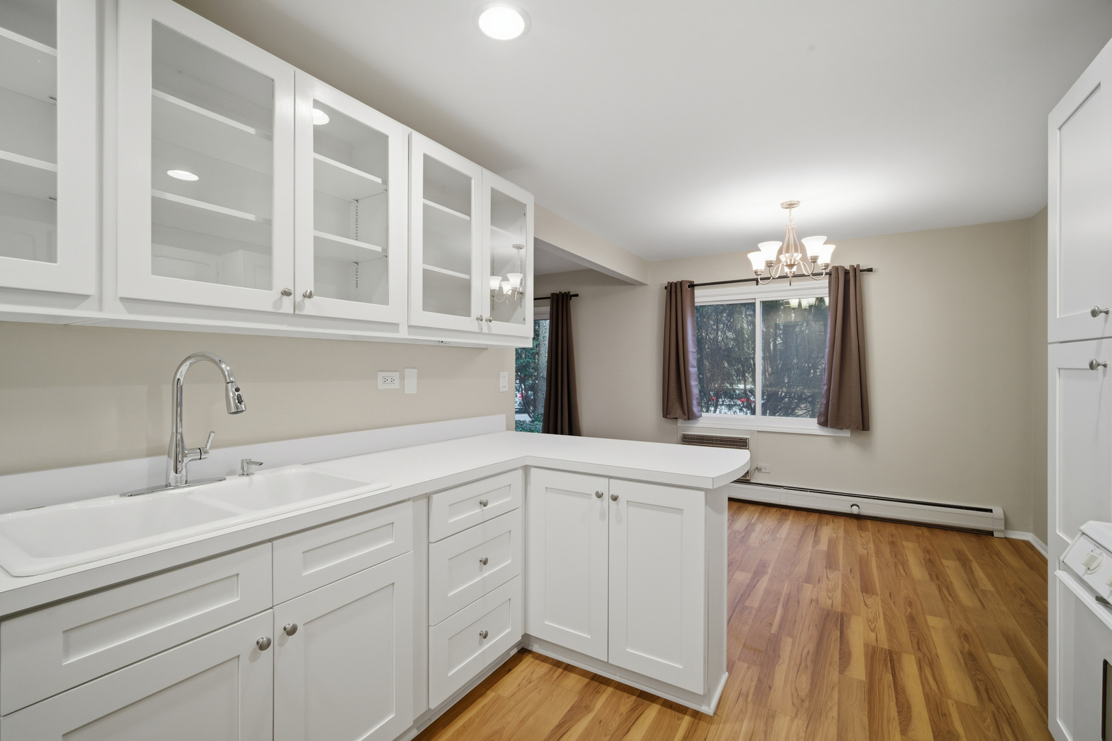 936 E Old Willow Road 104