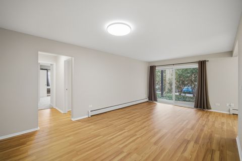 Tiny photo for 936 E Old Willow Road #104, Prospect Heights, IL 60070 (MLS # 12550261)