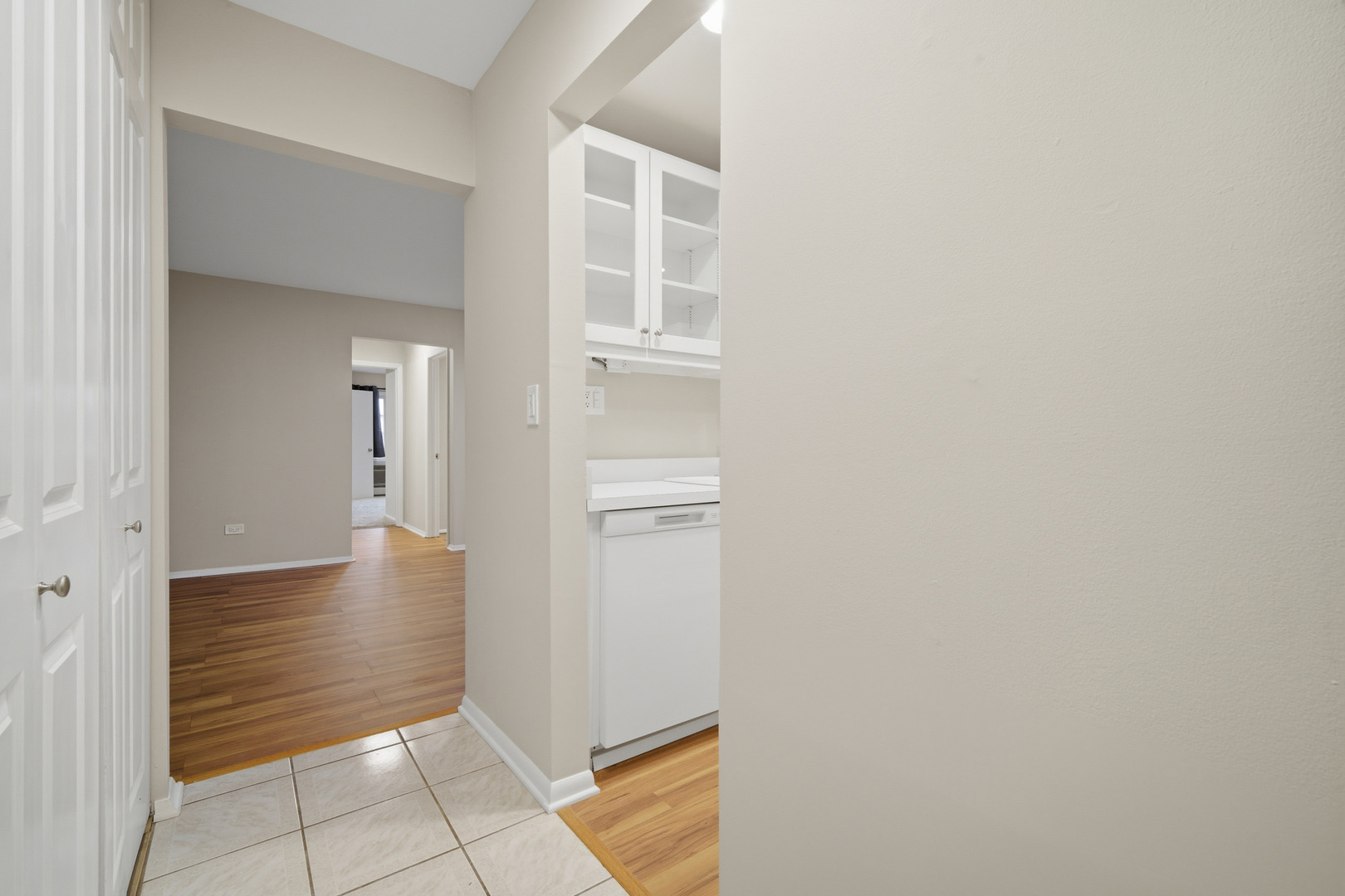 936 E Old Willow Road 104