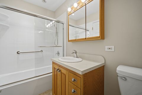 Tiny photo for 936 E Old Willow Road #104, Prospect Heights, IL 60070 (MLS # 12550261)