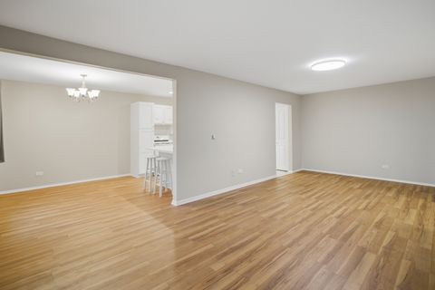 Tiny photo for 936 E Old Willow Road #104, Prospect Heights, IL 60070 (MLS # 12550261)