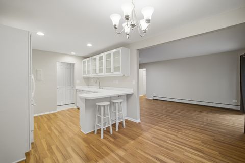 Tiny photo for 936 E Old Willow Road #104, Prospect Heights, IL 60070 (MLS # 12550261)