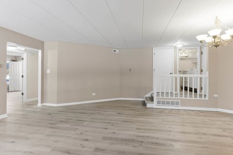 Tiny photo for 17236 Ridgeland Avenue #412, Tinley Park, IL 60477 (MLS # 12555261)