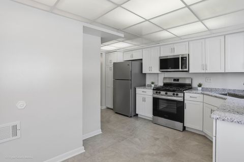 Tiny photo for 17236 Ridgeland Avenue #412, Tinley Park, IL 60477 (MLS # 12555261)