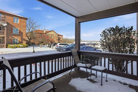Tiny photo for 17236 Ridgeland Avenue #412, Tinley Park, IL 60477 (MLS # 12555261)