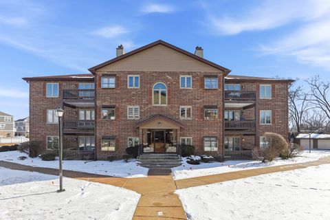 Photo of 17236 Ridgeland Avenue #412, Tinley Park, IL 60477 (MLS # 12555261)