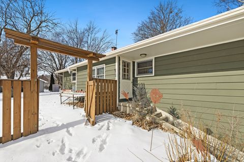 Tiny photo for 4911 Redbird Lane, Crystal Lake, IL 60012 (MLS # 12556921)