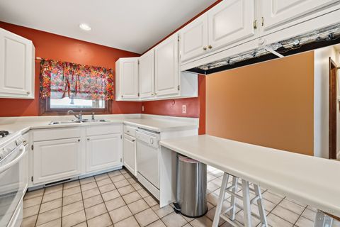 Tiny photo for 4911 Redbird Lane, Crystal Lake, IL 60012 (MLS # 12556921)