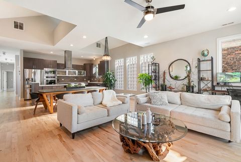 Tiny photo for 817 N Winchester Avenue #3, Chicago, IL 60622 (MLS # 12582644)