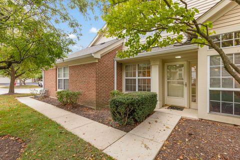 30W012 Mayfair Court Warrenville IL 60555