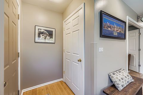 Tiny photo for 34 N Reuter Drive, Arlington Heights, IL 60005 (MLS # 12502591)