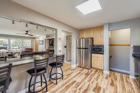 Tiny photo for 34 N Reuter Drive, Arlington Heights, IL 60005 (MLS # 12502591)