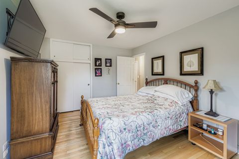 Tiny photo for 34 N Reuter Drive, Arlington Heights, IL 60005 (MLS # 12502591)