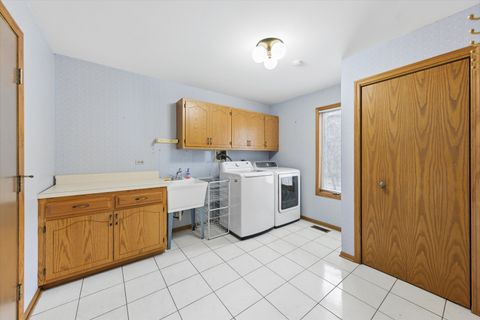 Tiny photo for 1125 Foxtail Court, Darien, IL 60561 (MLS # 12594141)