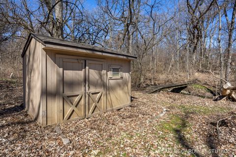 Tiny photo for 29W256 Oak Lane, West Chicago, IL 60185 (MLS # 12606996)