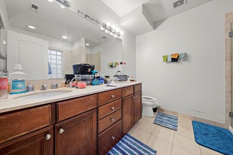 Tiny photo for 6835 S Cornell Avenue #2S, Chicago, IL 60649 (MLS # 12492421)