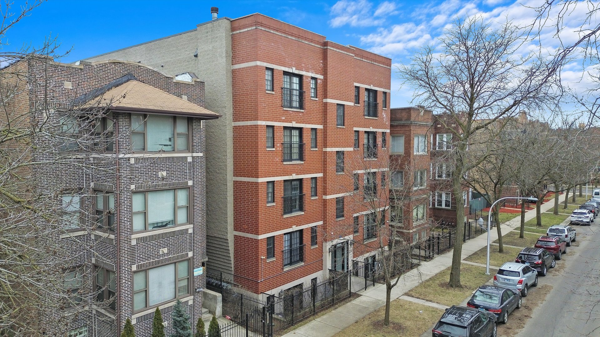 6835 S Cornell Avenue 2S