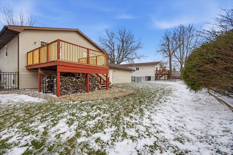 Tiny photo for 1204 Kim Drive, Bloomington, IL 61704 (MLS # 12595019)