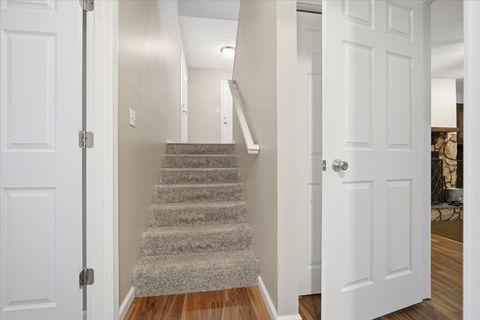 Tiny photo for 1204 Kim Drive, Bloomington, IL 61704 (MLS # 12595019)