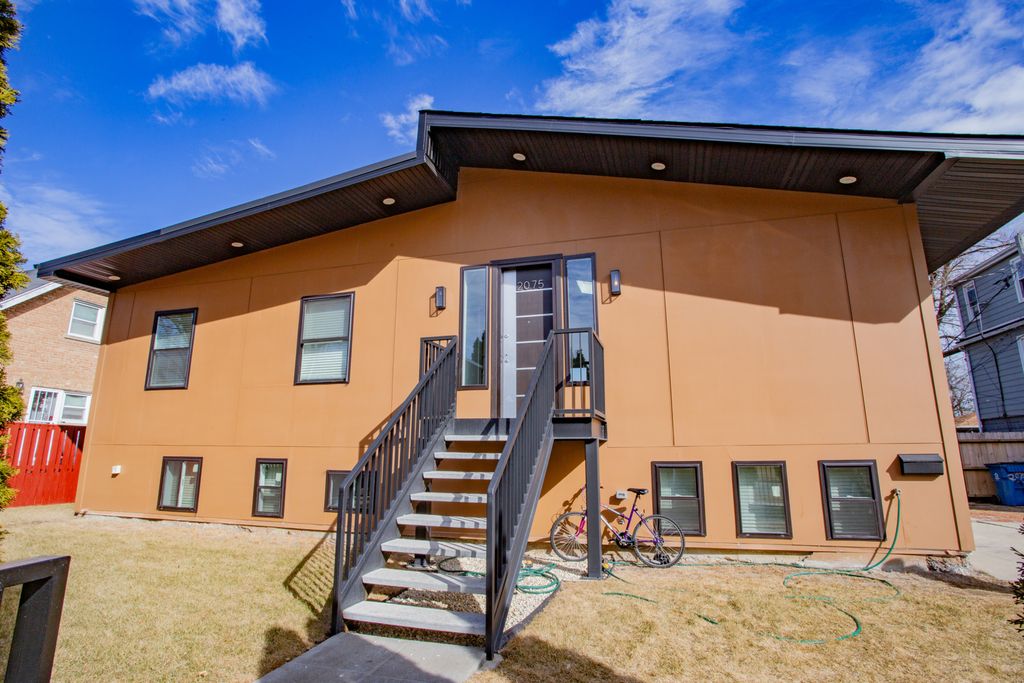 Photo for 2075 N 19th Avenue, Melrose Park, IL 60160 (MLS # 12446593)