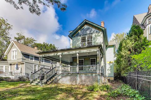 Tiny photo for 375 Park Avenue, Highland Park, IL 60035 (MLS # 12549585)