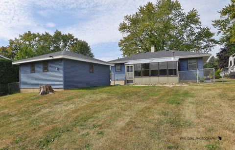 Tiny photo for 13 Lincoln Avenue, Round Lake, IL 60073 (MLS # 12467286)