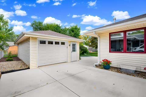 Tiny photo for 6 Wilmette Drive, Normal, IL 61761 (MLS # 12697720)