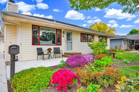Tiny photo for 6 Wilmette Drive, Normal, IL 61761 (MLS # 12697720)