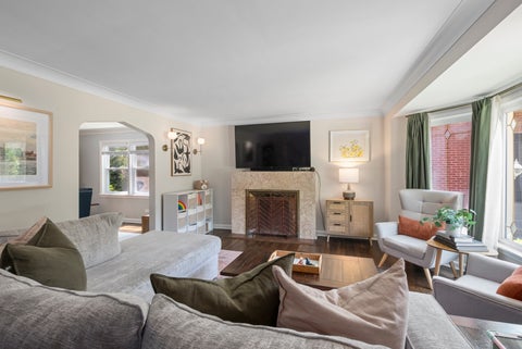 Tiny photo for 10831 S Longwood Drive, Chicago, IL 60643 (MLS # 12669121)