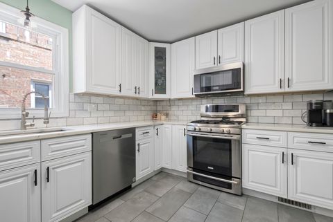 Tiny photo for 10831 S Longwood Drive, Chicago, IL 60643 (MLS # 12669121)
