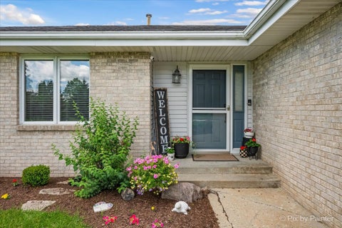 Tiny photo for 7585 Derby Close, Caledonia, IL 61011 (MLS # 12694043)