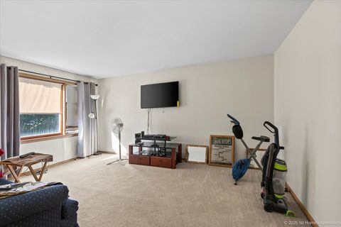 Tiny photo for 3176 W Meadow Lane Drive #40, Merrionette Park, IL 60803 (MLS # 12482623)