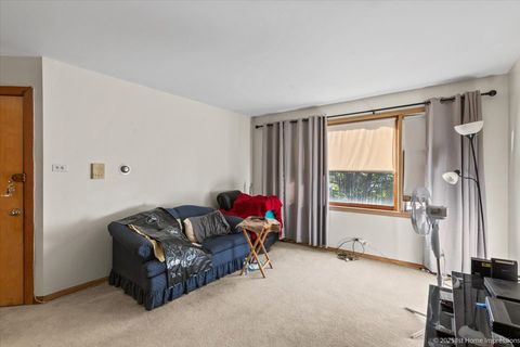 Tiny photo for 3176 W Meadow Lane Drive #40, Merrionette Park, IL 60803 (MLS # 12482623)