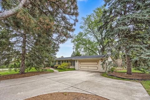 Tiny photo for 305 S Lambert Road, Glen Ellyn, IL 60137 (MLS # 12627360)