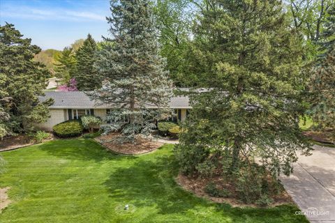 Tiny photo for 305 S Lambert Road, Glen Ellyn, IL 60137 (MLS # 12627360)