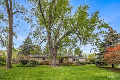 Tiny photo for 305 S Lambert Road, Glen Ellyn, IL 60137 (MLS # 12627360)