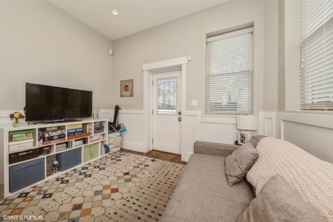 Tiny photo for 4456 S Berkeley Avenue, Chicago, IL 60653 (MLS # 12411946)