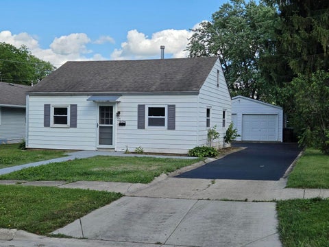 Photo of 524 Amsterdam Street, Woodstock, IL 60098 (MLS # 12669235)